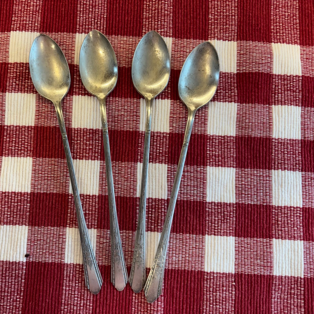 Cambridge silverplate, set of four iced tea spoons